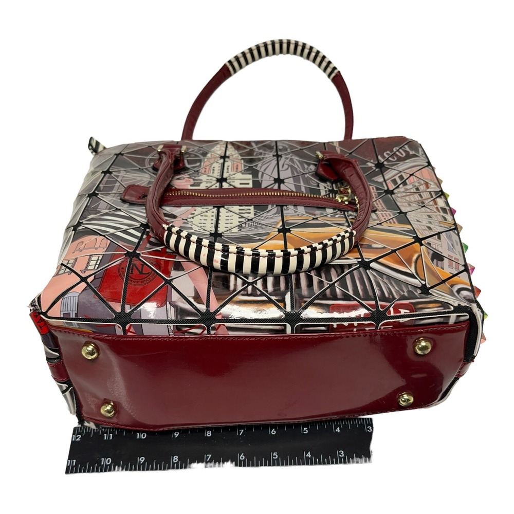 Nicole Lee Handbag Designs Shopping Girl NEW YORK TAXI DRIVER - See Photos - Picture 11 of 12